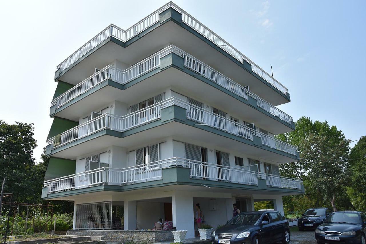 Prado Apartments 리토코론 외부 사진