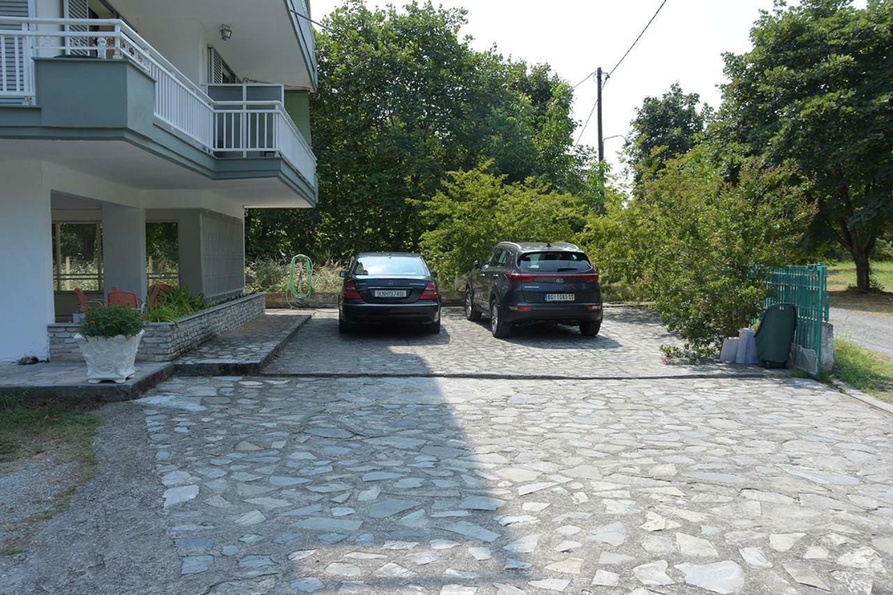 Prado Apartments 리토코론 외부 사진